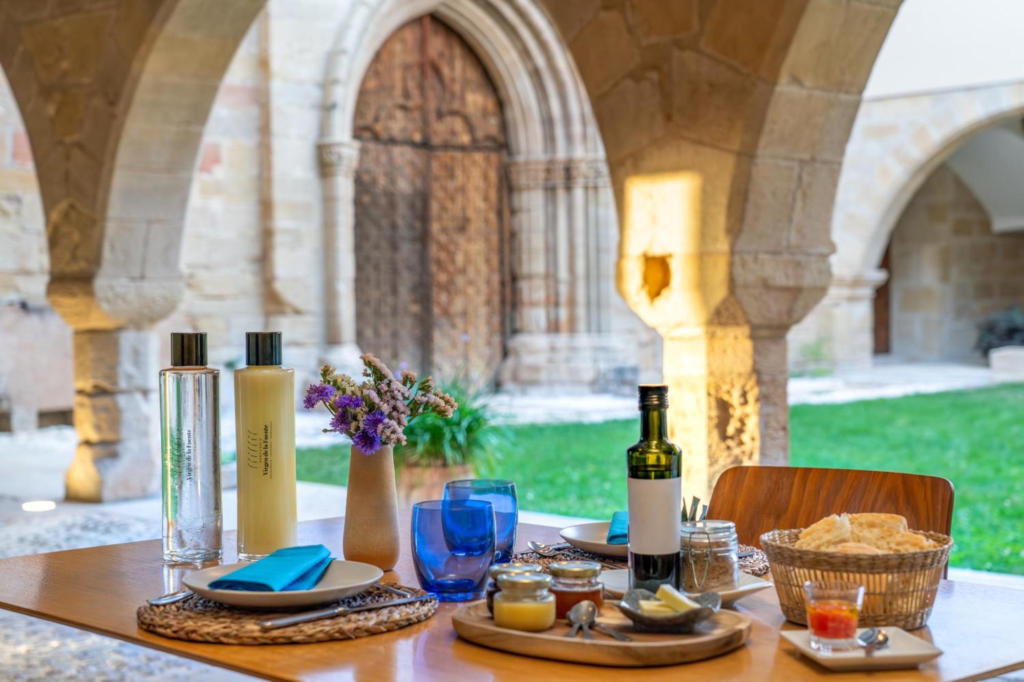 Santuario Virgen De La Fuente Hotel Peñarroya de Tastavins Eksteriør billede